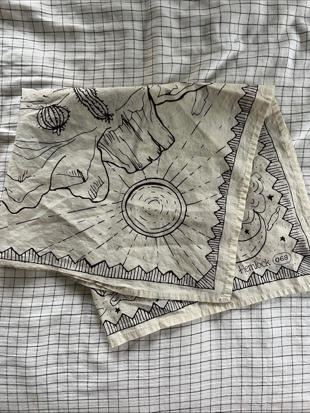 Hemlock 068 Desert Bandana - Picture 4 of 4